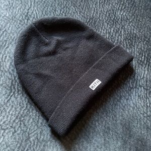 Kith black ribbed beanie